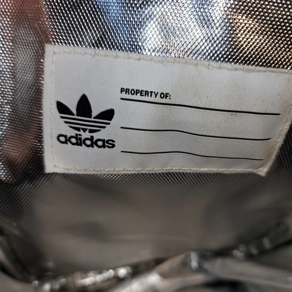 adidas originals santiago